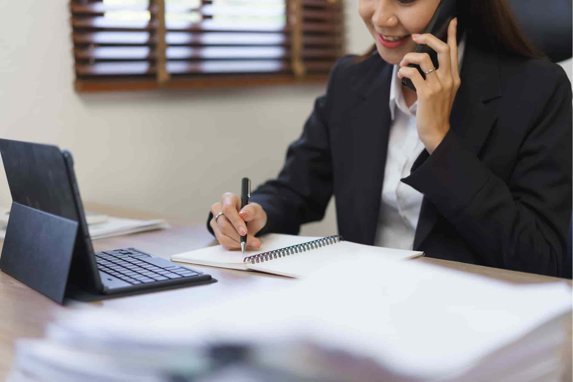 Kontor og service sekretær